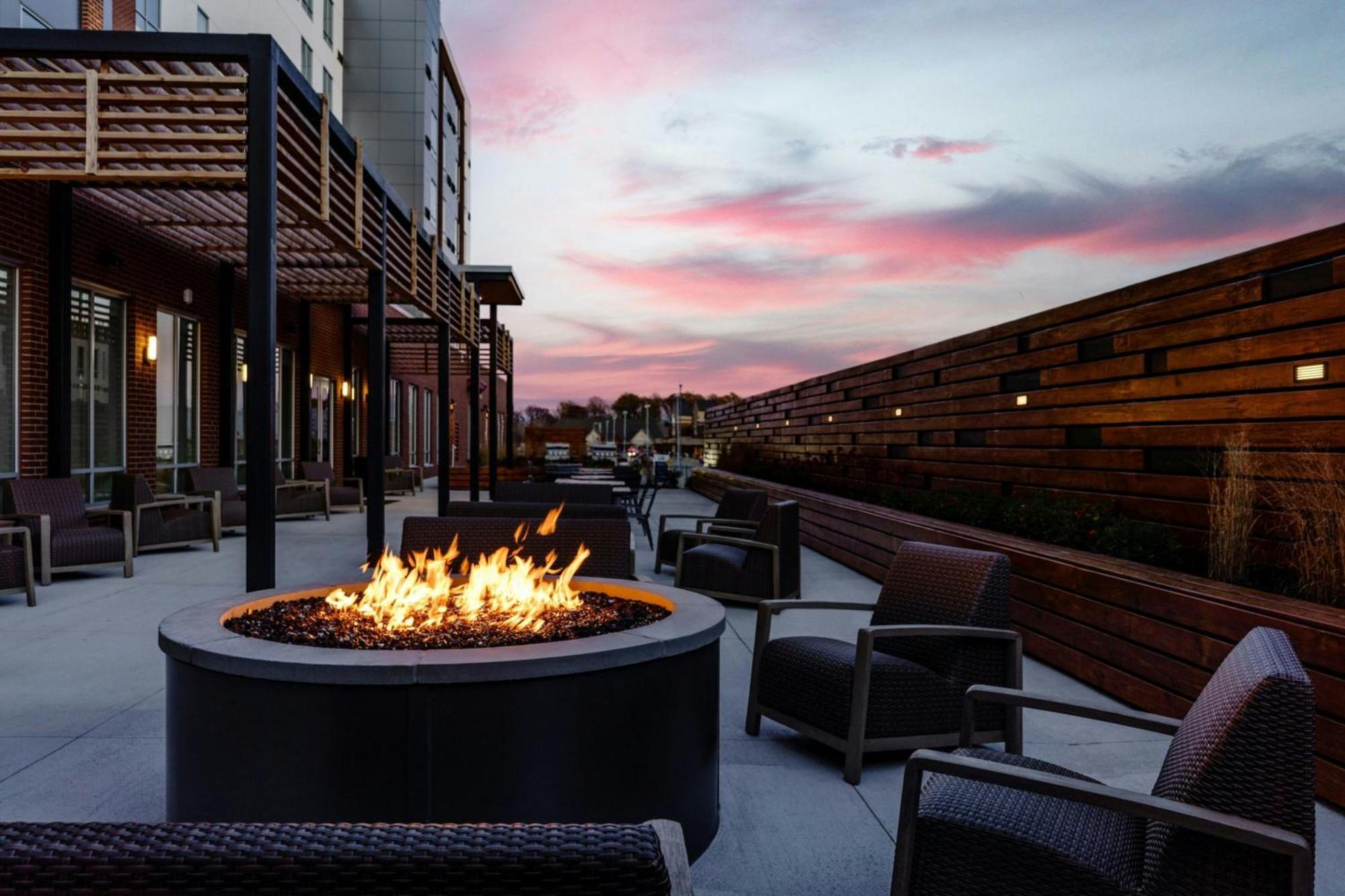 Courtyard By Marriott Indianapolis ฟิชเชอร์ส ภายนอก รูปภาพ